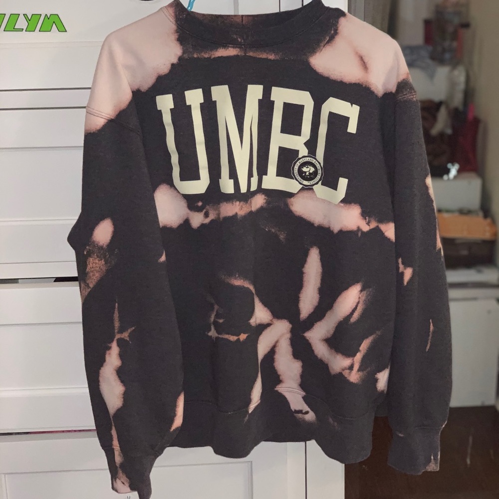 Crew neck